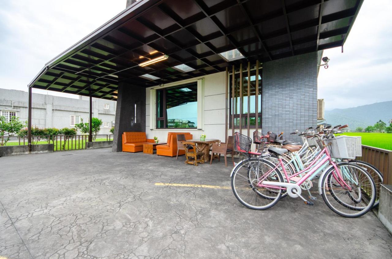 宜人生活溜滑梯親子民宿 Easylife B&B Dongshan  Bagian luar foto